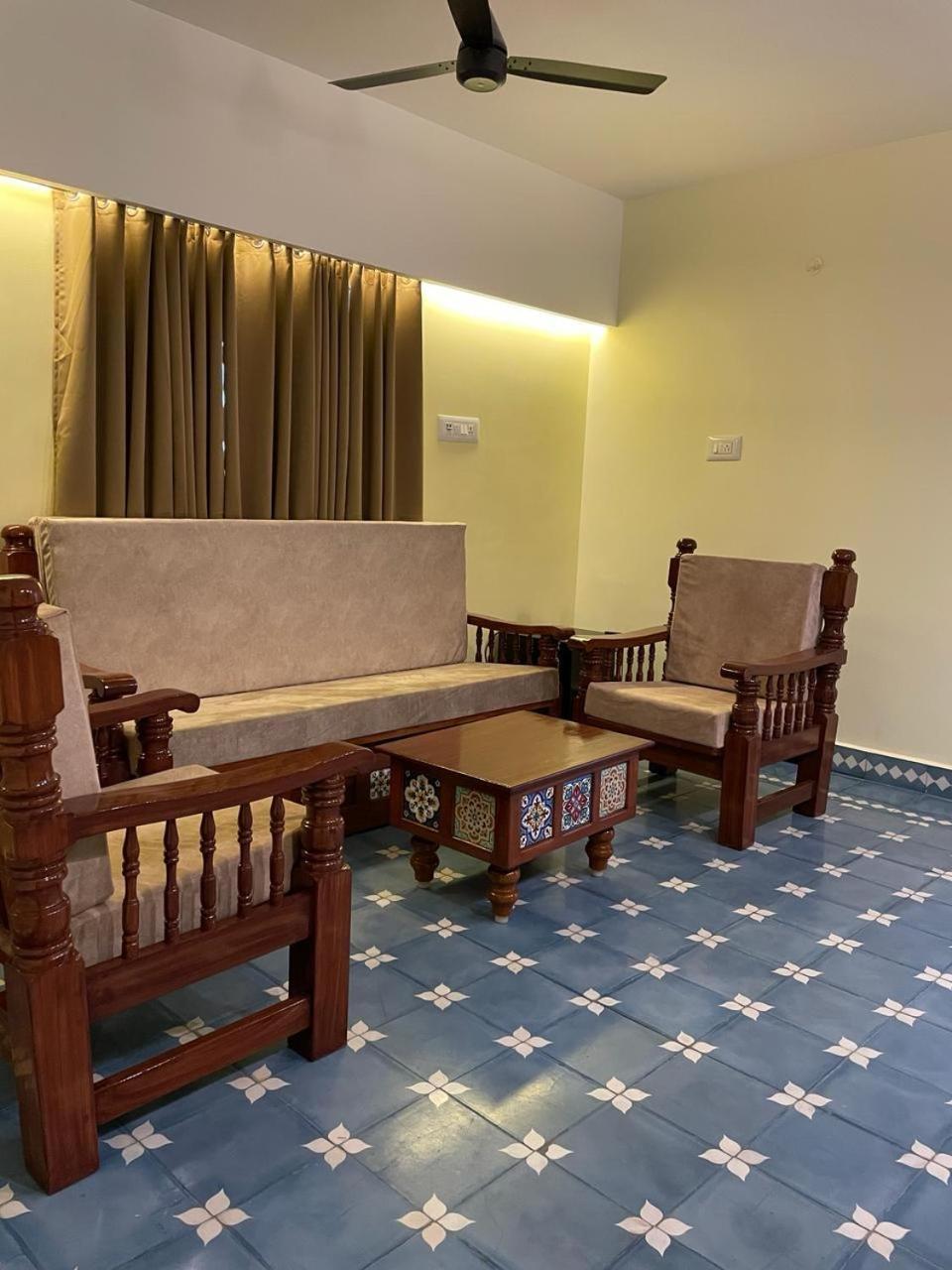 Viswa Residency Srirangam - Heritage Rooms Tiruchirappalli Ngoại thất bức ảnh